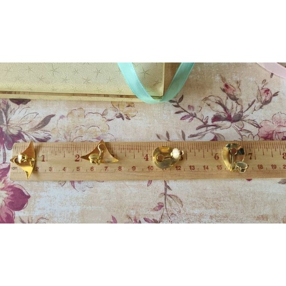 Beige Enamel Clip-on Earrings - Picture 10 of 10